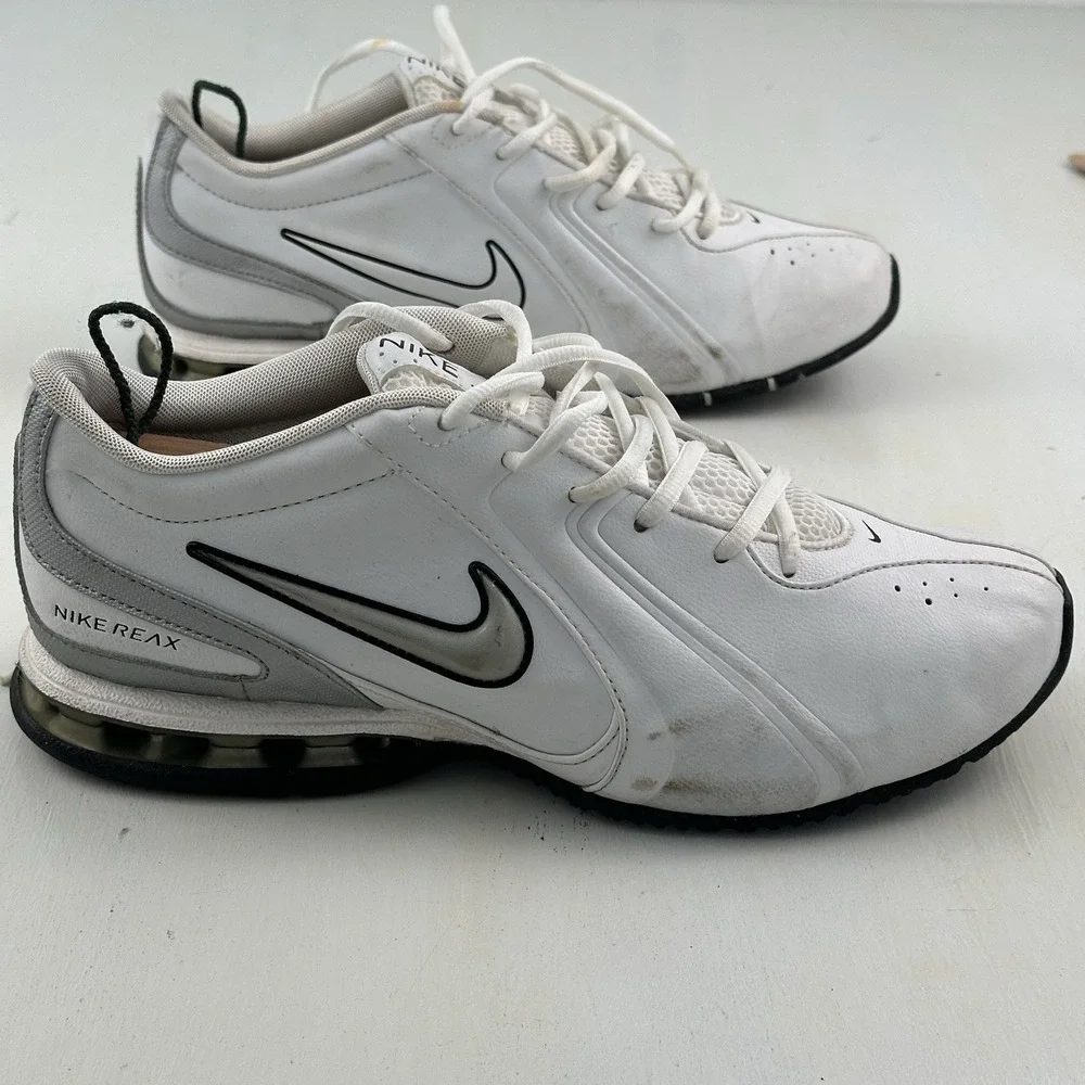 Nike REAX Revolution TR 3 Sneakers Mens 9 White Silver Trainer 333765-101